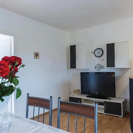 Apartamento Two-bedroom In *